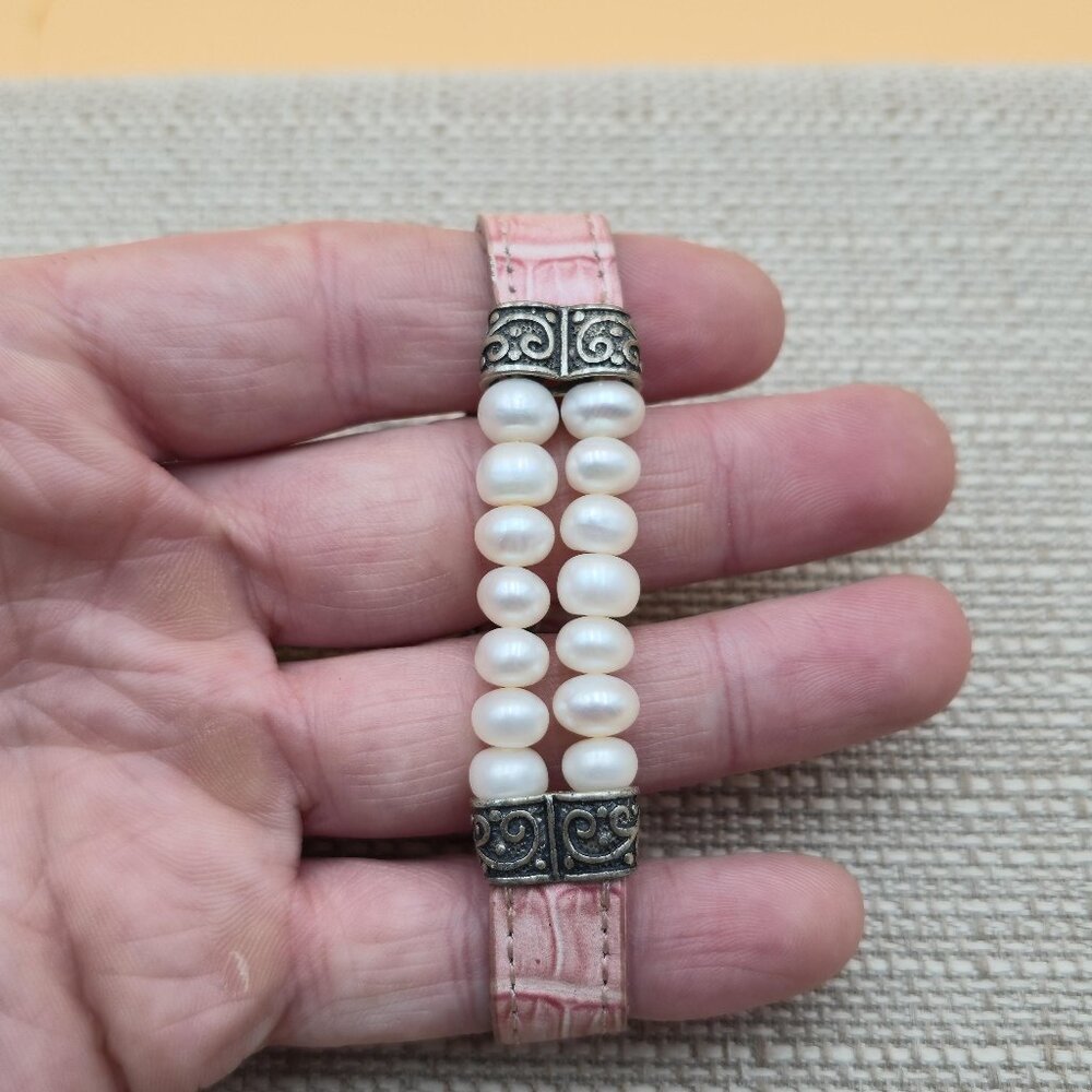 8 Inch Sterling Silver And Leather Genuine Pearls Bracelet B608